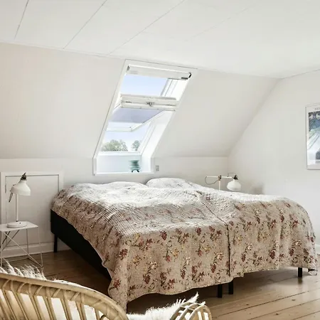 펜션 All-year Oasis With Sea Field And Nature Views Ebberup