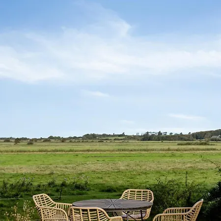 펜션 All-year Oasis With Sea Field And Nature Views Ebberup